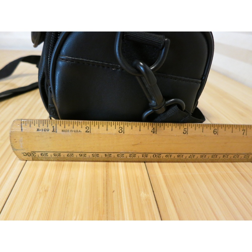 Vtg Case Logic Camera Bag Black Shoulder Strap Pockets Padded Storage 8x5x5 - Picture 5 of 10